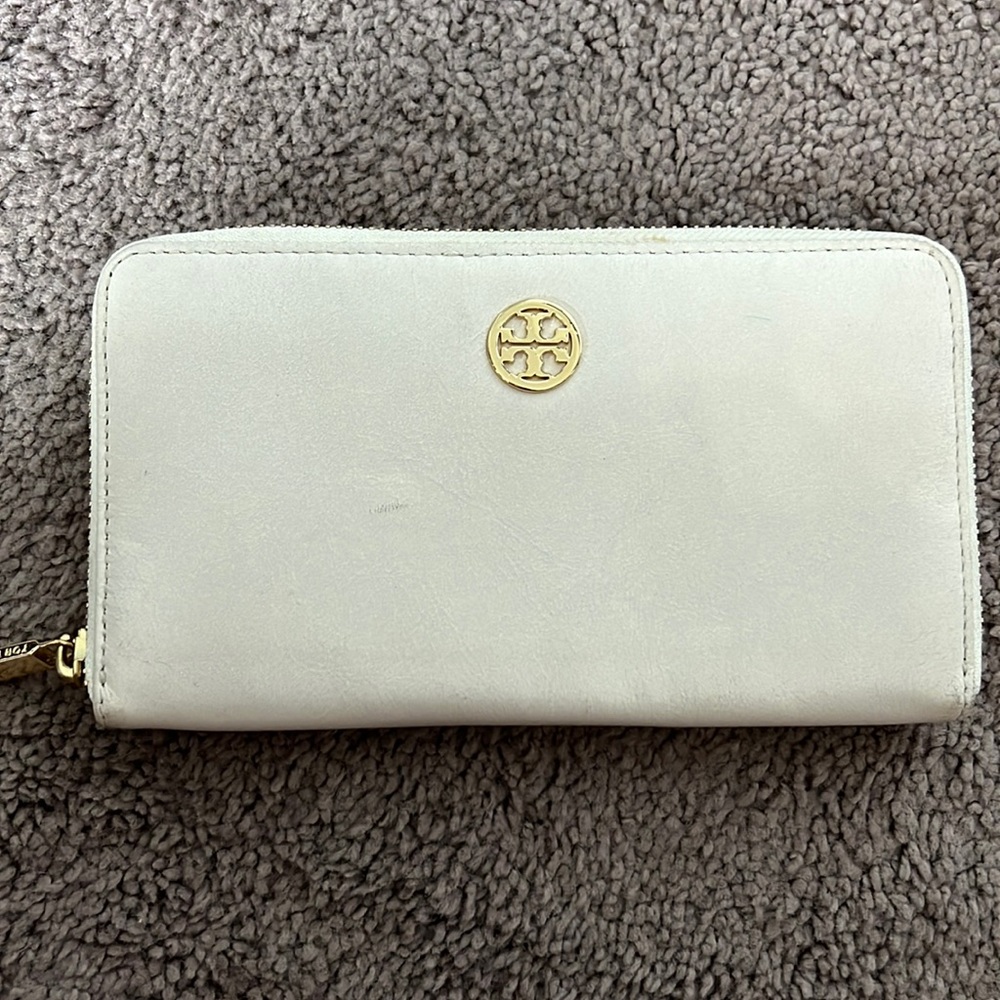 White Tory Burch Wallet